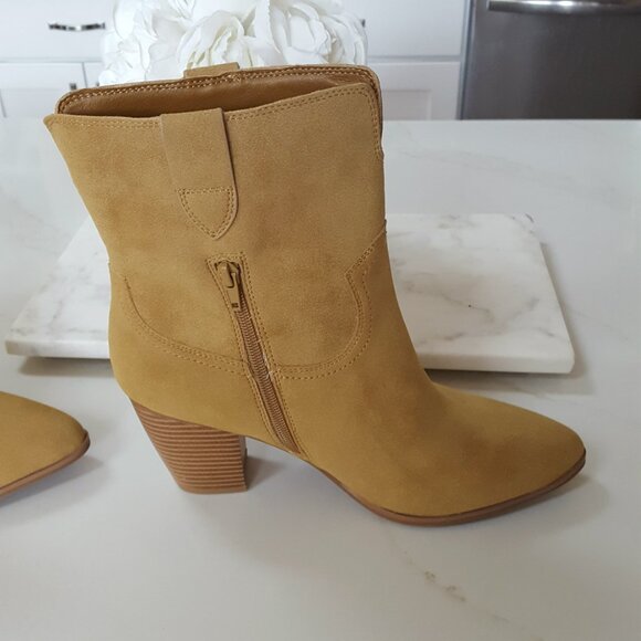 NEW! BOHO WESTERN Ankle BOOT BOOTIE By MIA - Picture 2 of 6